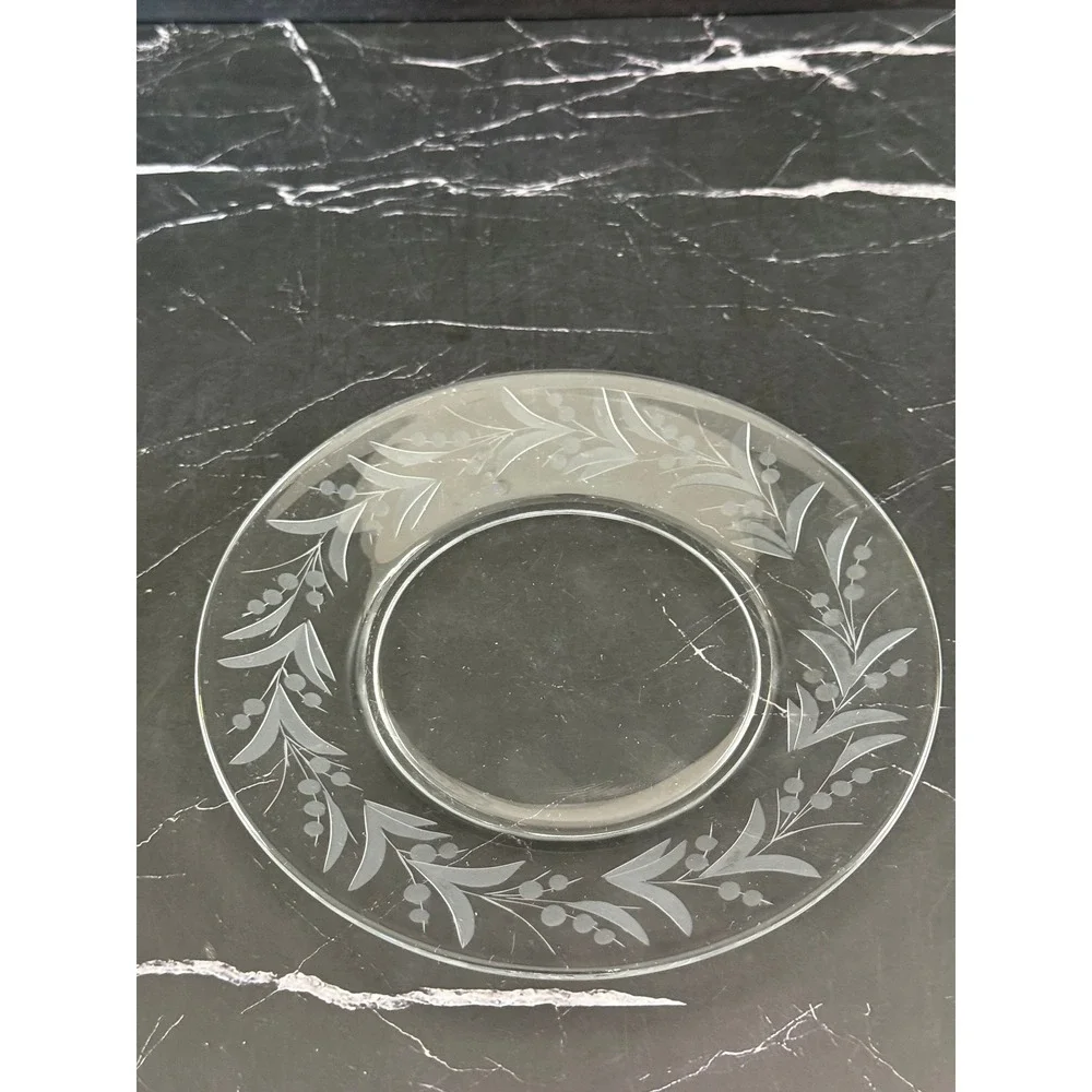 Vintage Fostoria Cynthia Pattern Glass Etched 7.5in Salad Plate